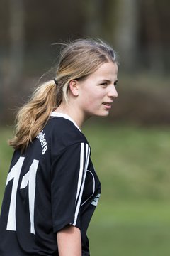Bild 285 - wBJ SV Henstedt Ulzburg - TSV Sch�nberg : Ergebnis: 5:2